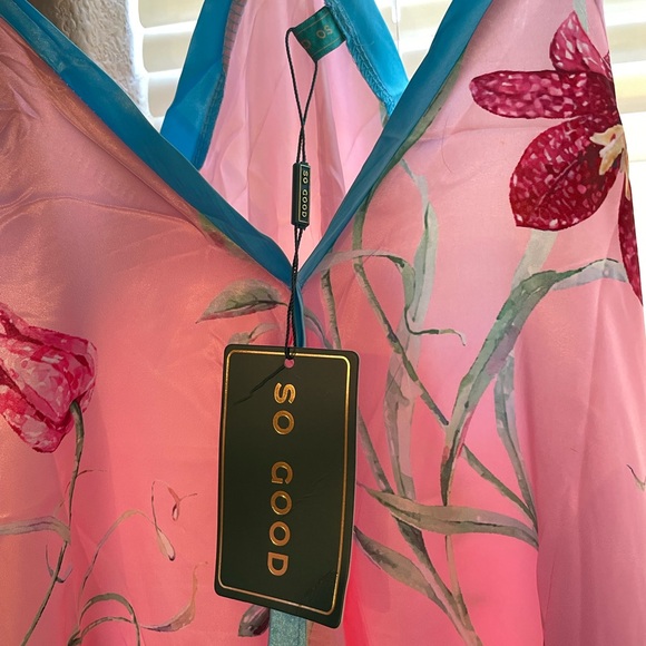 So Good Pink Blue Floral Flowy Dress Brand New NWT - Picture 2 of 5